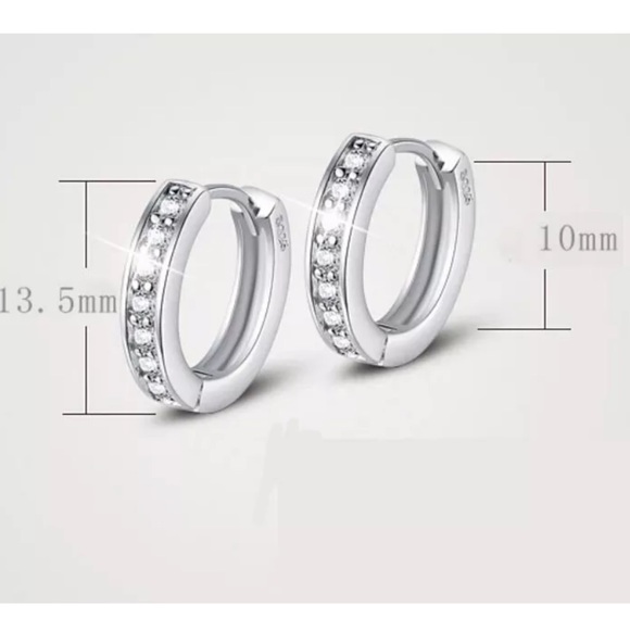 🚫SOLD🚫 Silver Round Swarovski Hoop Stud Earrings - Picture 4 of 5